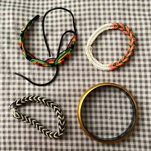 4/$15 🌻 4 piece Teen Bracelet Jewelry Bundle